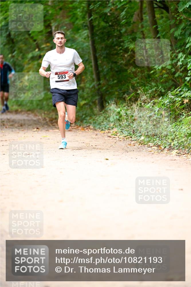 11.10.2026 - Bramfelder Halbmarathon 2026 Dr. Thomas Lammeyer http://msf.ph/oto/10821193 11.10.2026 10:24:55 Laufen 593 meine-sportfotos.de