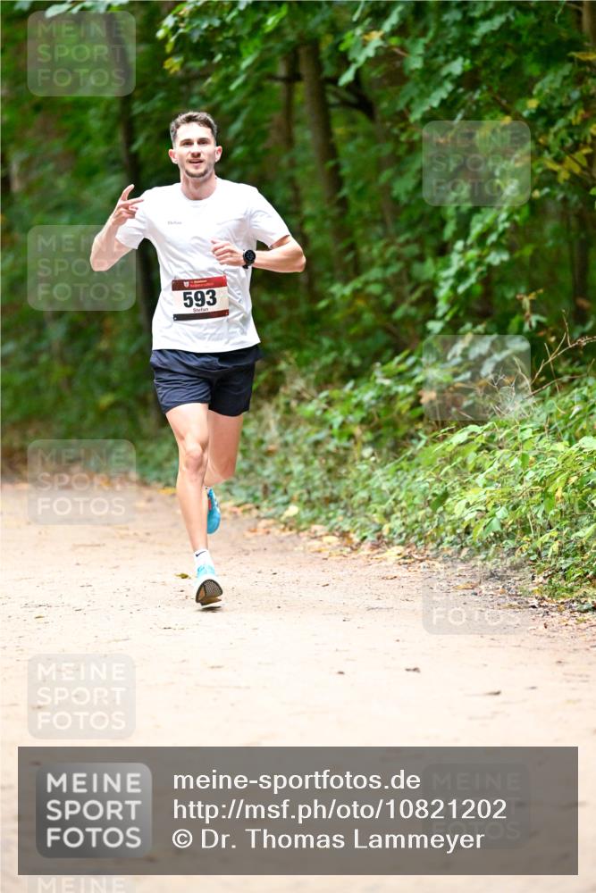 11.10.2026 - Bramfelder Halbmarathon 2026 Dr. Thomas Lammeyer http://msf.ph/oto/10821202 11.10.2026 10:24:56 Laufen 593 meine-sportfotos.de