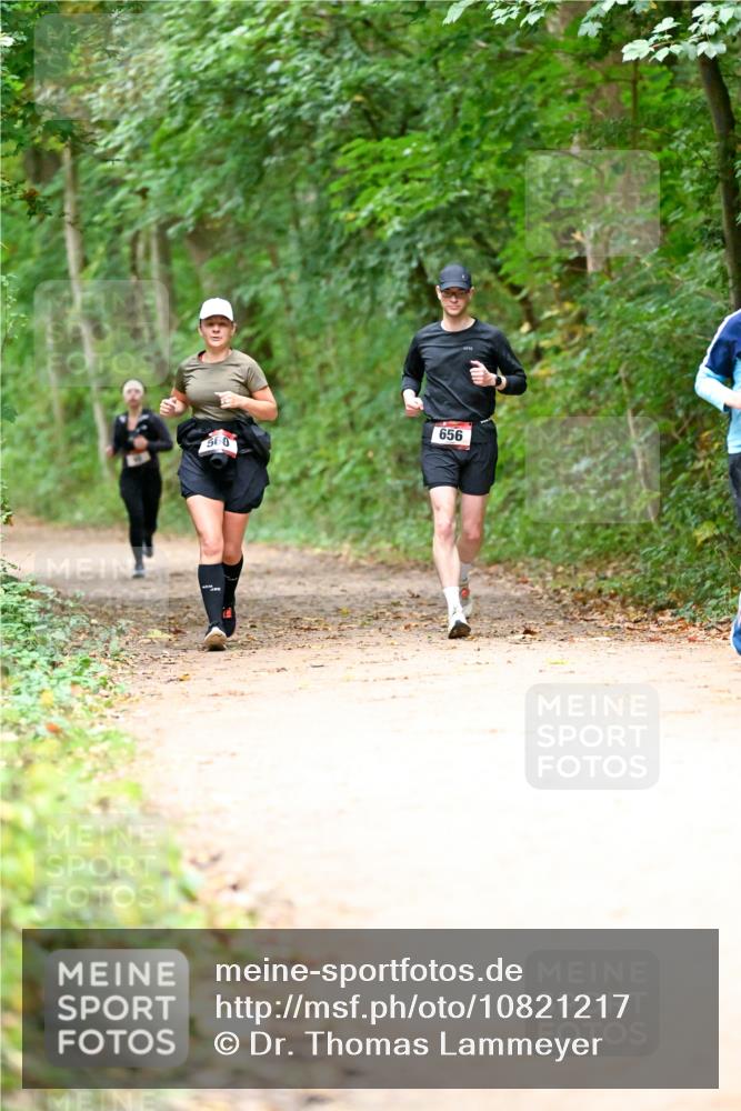 11.10.2026 - Bramfelder Halbmarathon 2026 Dr. Thomas Lammeyer http://msf.ph/oto/10821217 11.10.2026 10:25:03 Laufen 656, 560 meine-sportfotos.de