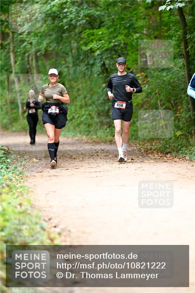 11.10.2026 - Bramfelder Halbmarathon 2026 Dr. Thomas Lammeyer http://msf.ph/oto/10821222 11.10.2026 10:25:04 Laufen 560, 656 meine-sportfotos.de