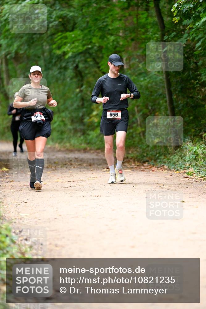 11.10.2026 - Bramfelder Halbmarathon 2026 Dr. Thomas Lammeyer http://msf.ph/oto/10821235 11.10.2026 10:25:05 Laufen 56, 656 meine-sportfotos.de