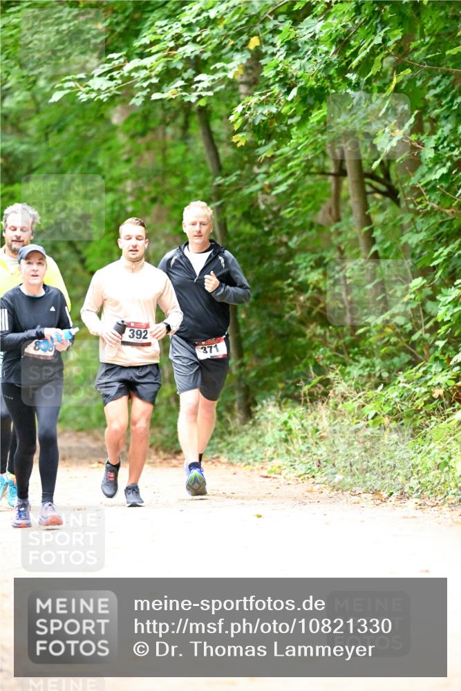 11.10.2026 - Bramfelder Halbmarathon 2026 Dr. Thomas Lammeyer http://msf.ph/oto/10821330 11.10.2026 10:26:11 Laufen 392, 371 meine-sportfotos.de