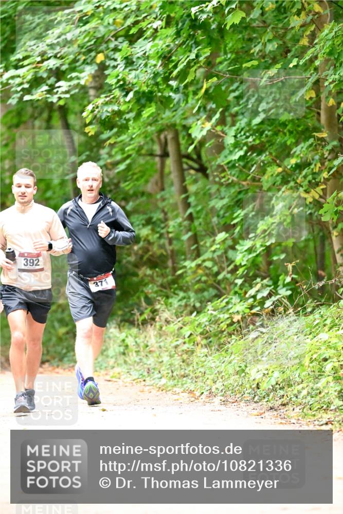 11.10.2026 - Bramfelder Halbmarathon 2026 Dr. Thomas Lammeyer http://msf.ph/oto/10821336 11.10.2026 10:26:12 Laufen 392, 371 meine-sportfotos.de