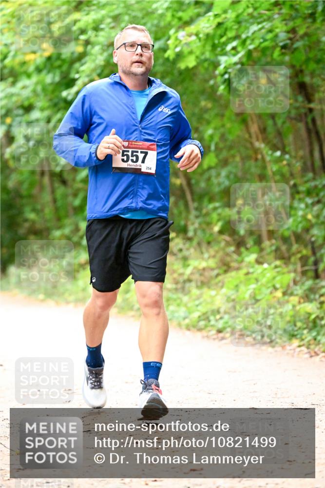 11.10.2026 - Bramfelder Halbmarathon 2026 Dr. Thomas Lammeyer http://msf.ph/oto/10821499 11.10.2026 10:27:31 Laufen 557, 254 meine-sportfotos.de