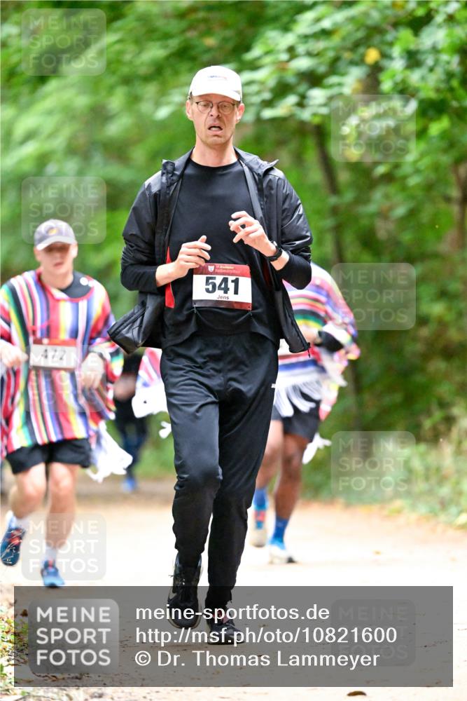 11.10.2026 - Bramfelder Halbmarathon 2026 Dr. Thomas Lammeyer http://msf.ph/oto/10821600 11.10.2026 10:28:27 Laufen 472, 35, 541 meine-sportfotos.de