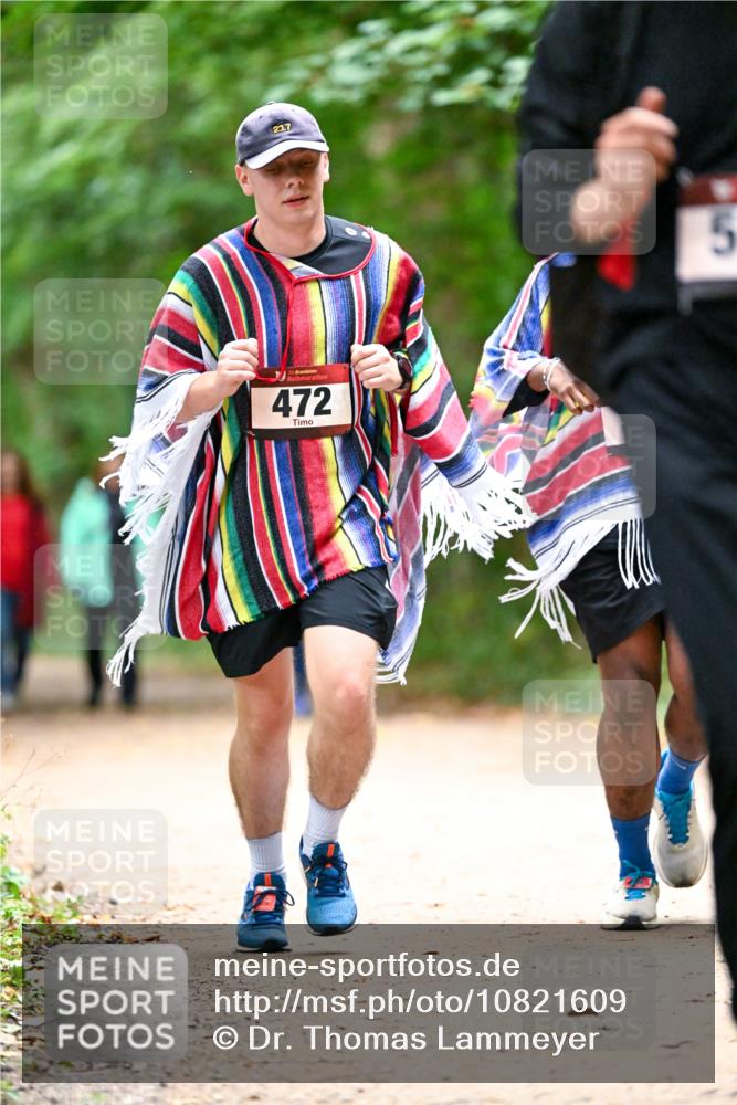 11.10.2026 - Bramfelder Halbmarathon 2026 Dr. Thomas Lammeyer http://msf.ph/oto/10821609 11.10.2026 10:28:29 Laufen 217, 35, 472 meine-sportfotos.de