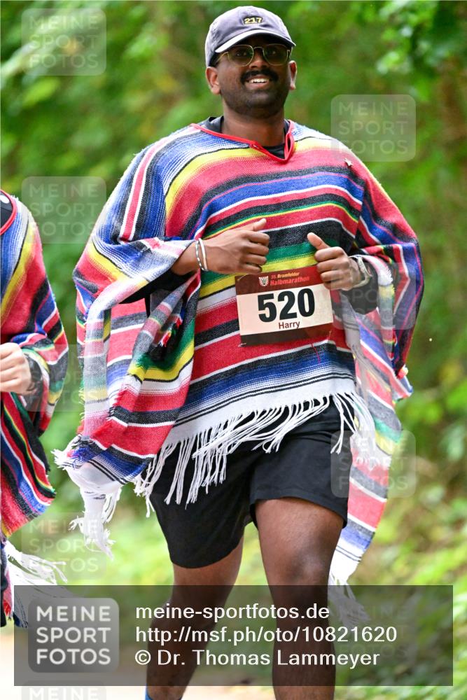 11.10.2026 - Bramfelder Halbmarathon 2026 Dr. Thomas Lammeyer http://msf.ph/oto/10821620 11.10.2026 10:28:31 Laufen 217, 35, 520 meine-sportfotos.de