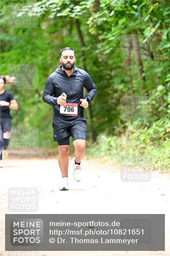 11.10.2026 - Bramfelder Halbmarathon 2026 Dr. Thomas Lammeyer http://msf.ph/oto/10821651 11.10.2026 10:28:55 Laufen 8, 00, 796 meine-sportfotos.de