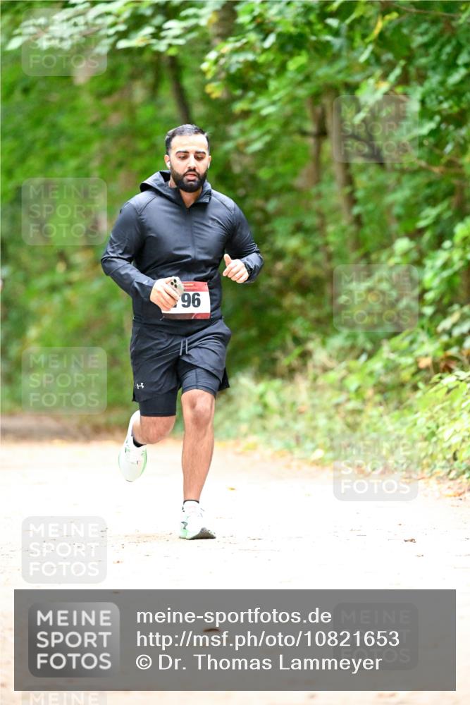 11.10.2026 - Bramfelder Halbmarathon 2026 Dr. Thomas Lammeyer http://msf.ph/oto/10821653 11.10.2026 10:28:56 Laufen 8, 96 meine-sportfotos.de