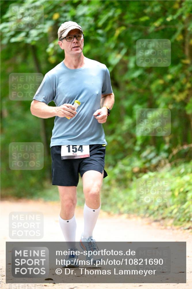 11.10.2026 - Bramfelder Halbmarathon 2026 Dr. Thomas Lammeyer http://msf.ph/oto/10821690 11.10.2026 10:29:06 Laufen 154 meine-sportfotos.de