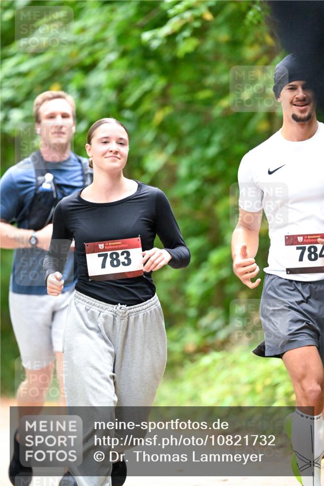 11.10.2026 - Bramfelder Halbmarathon 2026 Dr. Thomas Lammeyer http://msf.ph/oto/10821732 11.10.2026 10:29:30 Laufen 35, 783, 35, 784 meine-sportfotos.de
