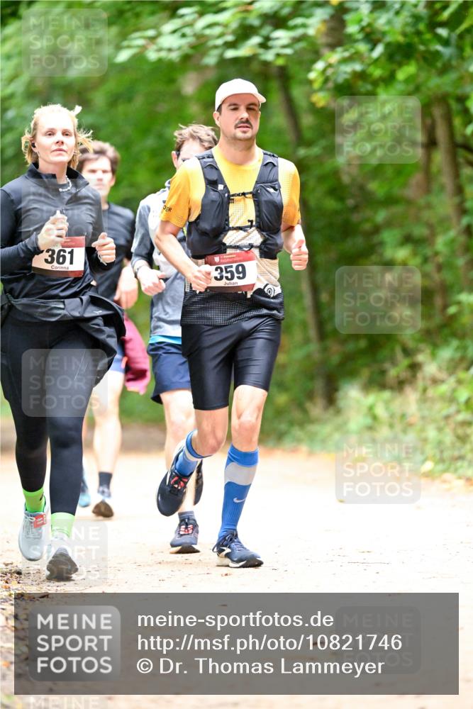 11.10.2026 - Bramfelder Halbmarathon 2026 Dr. Thomas Lammeyer http://msf.ph/oto/10821746 11.10.2026 10:29:33 Laufen 361, 359 meine-sportfotos.de