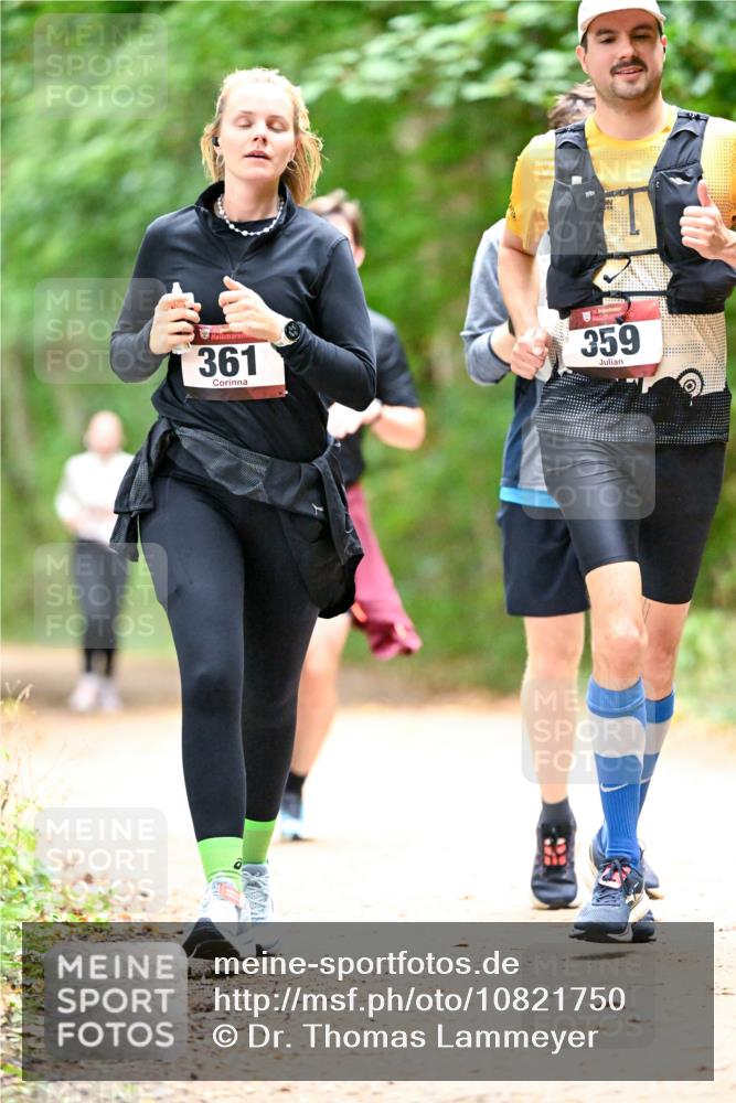 11.10.2026 - Bramfelder Halbmarathon 2026 Dr. Thomas Lammeyer http://msf.ph/oto/10821750 11.10.2026 10:29:34 Laufen 361, 359 meine-sportfotos.de