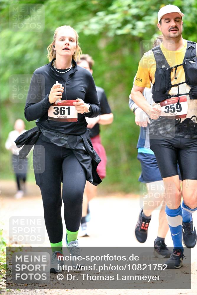 11.10.2026 - Bramfelder Halbmarathon 2026 Dr. Thomas Lammeyer http://msf.ph/oto/10821752 11.10.2026 10:29:34 Laufen 361, 359 meine-sportfotos.de