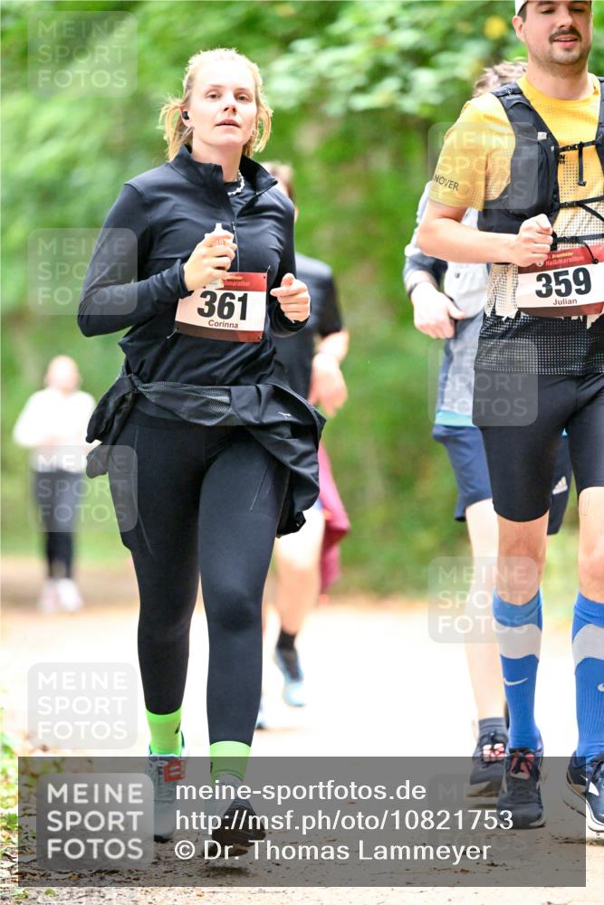 11.10.2026 - Bramfelder Halbmarathon 2026 Dr. Thomas Lammeyer http://msf.ph/oto/10821753 11.10.2026 10:29:34 Laufen 361, 359 meine-sportfotos.de