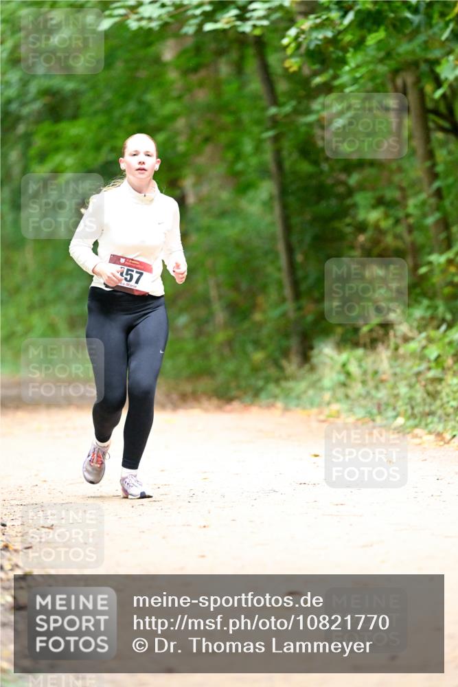 11.10.2026 - Bramfelder Halbmarathon 2026 Dr. Thomas Lammeyer http://msf.ph/oto/10821770 11.10.2026 10:29:40 Laufen 57 meine-sportfotos.de
