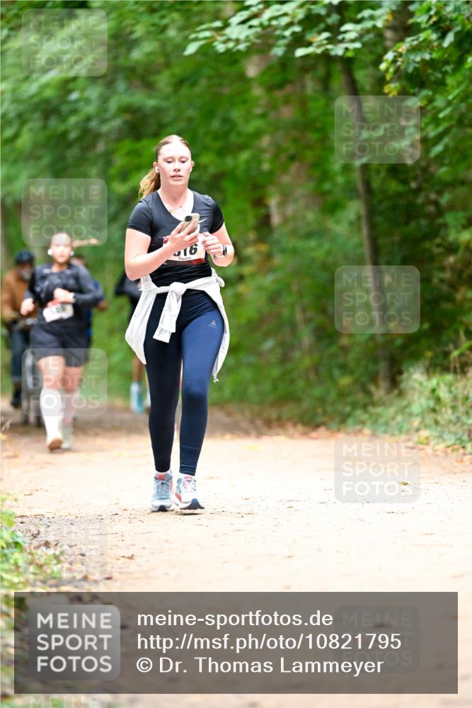 11.10.2026 - Bramfelder Halbmarathon 2026 Dr. Thomas Lammeyer http://msf.ph/oto/10821795 11.10.2026 10:29:57 Laufen 16 meine-sportfotos.de