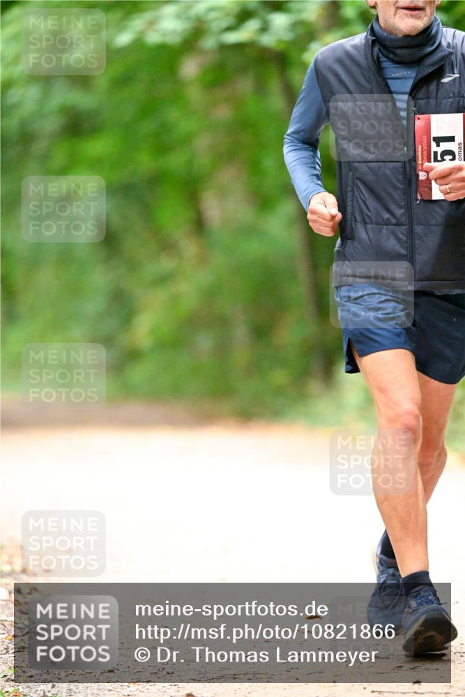 11.10.2026 - Bramfelder Halbmarathon 2026 Dr. Thomas Lammeyer http://msf.ph/oto/10821866 11.10.2026 10:30:13 Laufen 51 meine-sportfotos.de