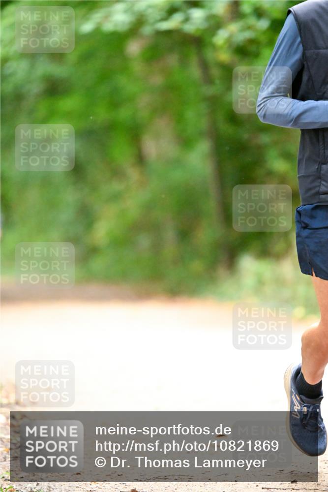 11.10.2026 - Bramfelder Halbmarathon 2026 Dr. Thomas Lammeyer http://msf.ph/oto/10821869 11.10.2026 10:30:14 Laufen  meine-sportfotos.de