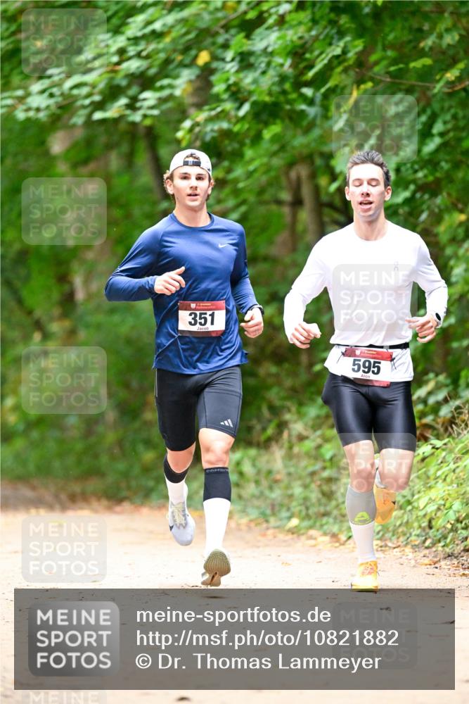 11.10.2026 - Bramfelder Halbmarathon 2026 Dr. Thomas Lammeyer http://msf.ph/oto/10821882 11.10.2026 10:30:24 Laufen 351, 595 meine-sportfotos.de