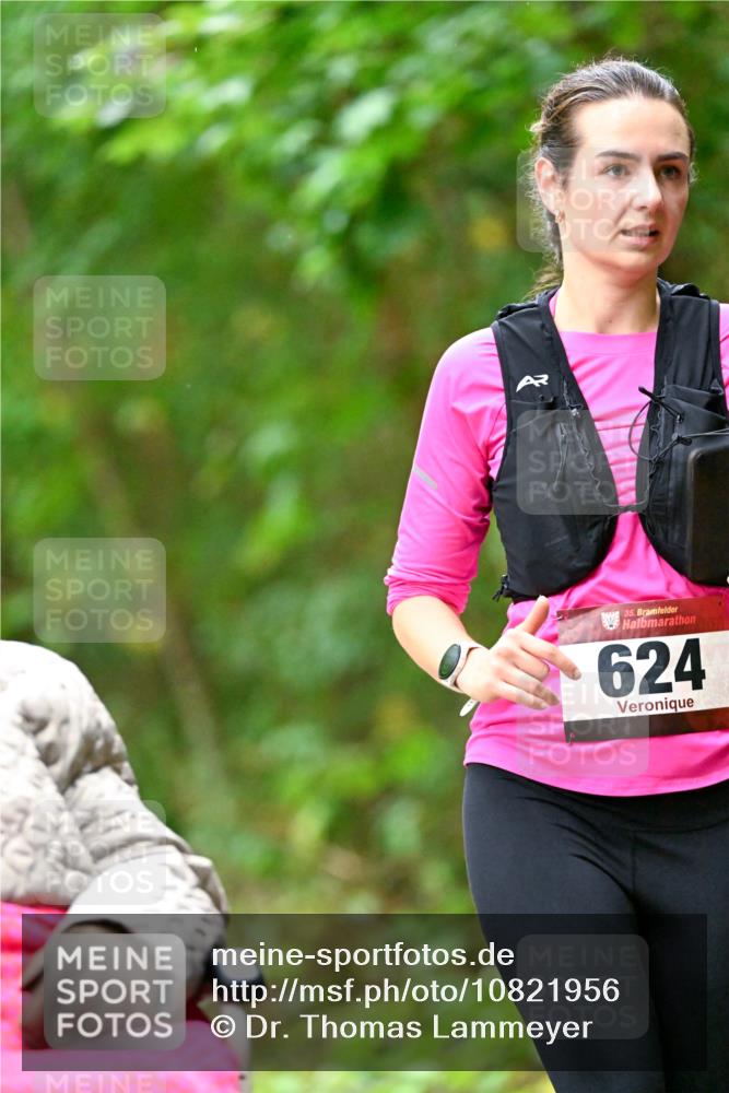 11.10.2026 - Bramfelder Halbmarathon 2026 Dr. Thomas Lammeyer http://msf.ph/oto/10821956 11.10.2026 10:30:51 Laufen 35, 624 meine-sportfotos.de