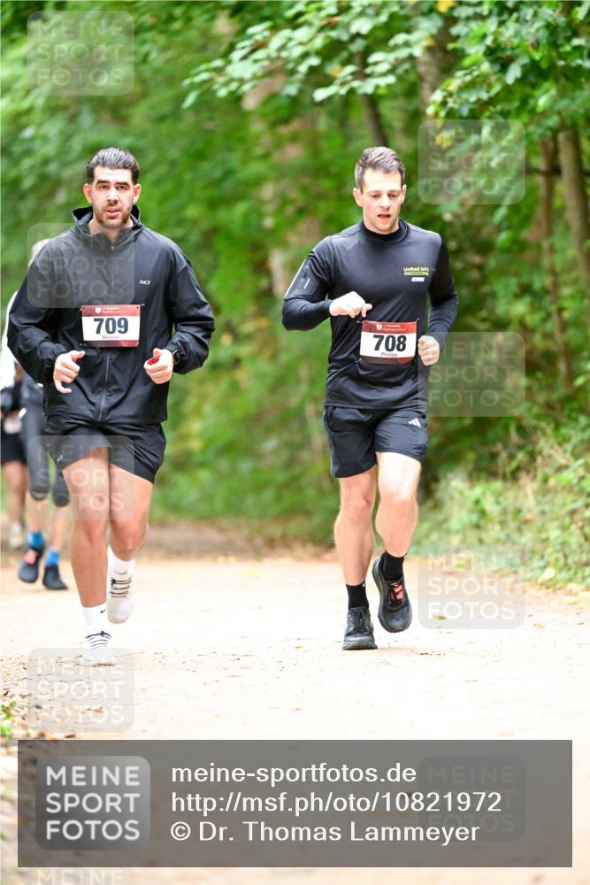 11.10.2026 - Bramfelder Halbmarathon 2026 Dr. Thomas Lammeyer http://msf.ph/oto/10821972 11.10.2026 10:31:00 Laufen 709, 708 meine-sportfotos.de