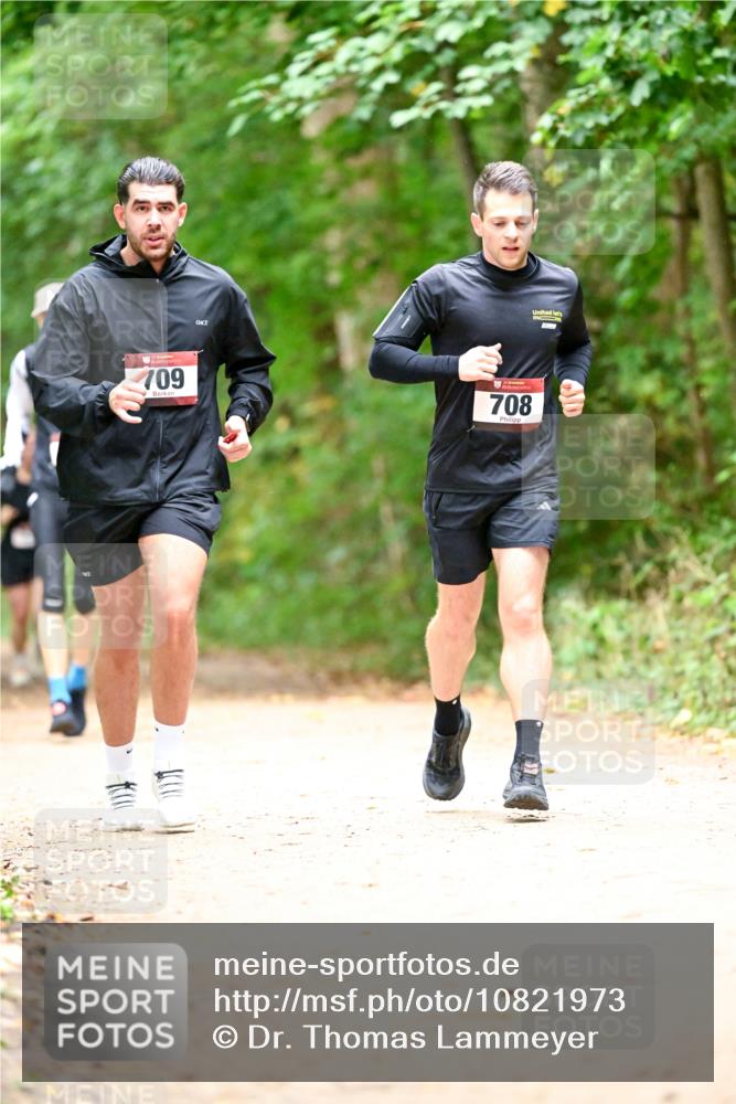 11.10.2026 - Bramfelder Halbmarathon 2026 Dr. Thomas Lammeyer http://msf.ph/oto/10821973 11.10.2026 10:31:00 Laufen 709, 708 meine-sportfotos.de