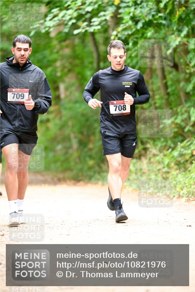 11.10.2026 - Bramfelder Halbmarathon 2026 Dr. Thomas Lammeyer http://msf.ph/oto/10821976 11.10.2026 10:31:00 Laufen 709, 708 meine-sportfotos.de
