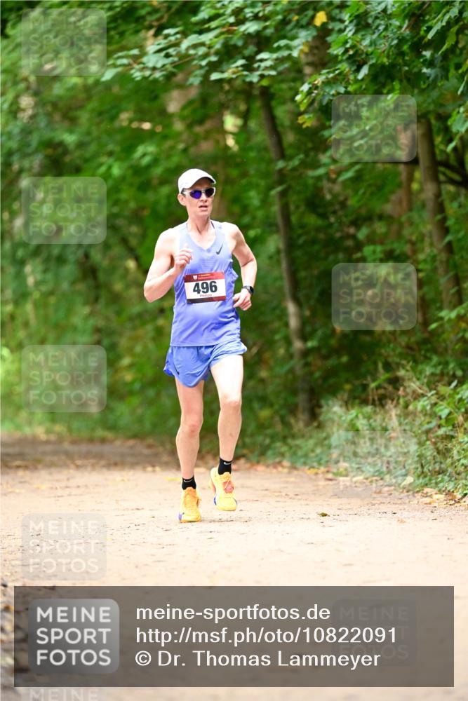 11.10.2026 - Bramfelder Halbmarathon 2026 Dr. Thomas Lammeyer http://msf.ph/oto/10822091 11.10.2026 10:31:46 Laufen 496 meine-sportfotos.de