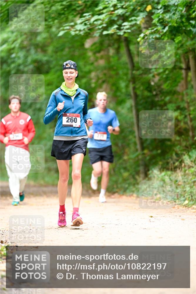 11.10.2026 - Bramfelder Halbmarathon 2026 Dr. Thomas Lammeyer http://msf.ph/oto/10822197 11.10.2026 10:33:18 Laufen  meine-sportfotos.de