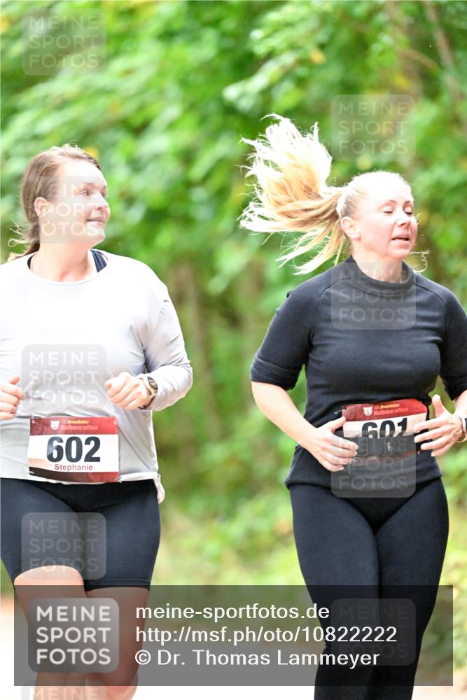 11.10.2026 - Bramfelder Halbmarathon 2026 Dr. Thomas Lammeyer http://msf.ph/oto/10822222 11.10.2026 10:33:40 Laufen 20, 35, 602, 35, 601 meine-sportfotos.de