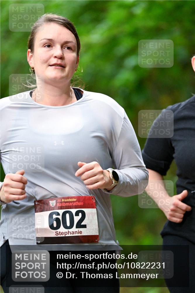 11.10.2026 - Bramfelder Halbmarathon 2026 Dr. Thomas Lammeyer http://msf.ph/oto/10822231 11.10.2026 10:33:41 Laufen 35, 602 meine-sportfotos.de