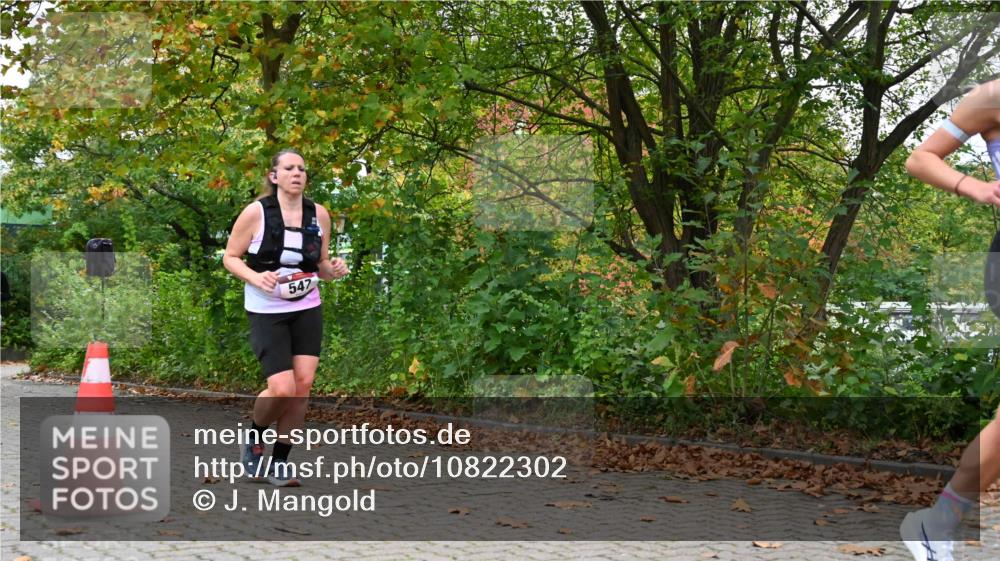 11.10.2026 - Bramfelder Halbmarathon 2026 J. Mangold http://msf.ph/oto/10822302 11.10.2026 10:13:05 Laufen 479, 547 meine-sportfotos.de