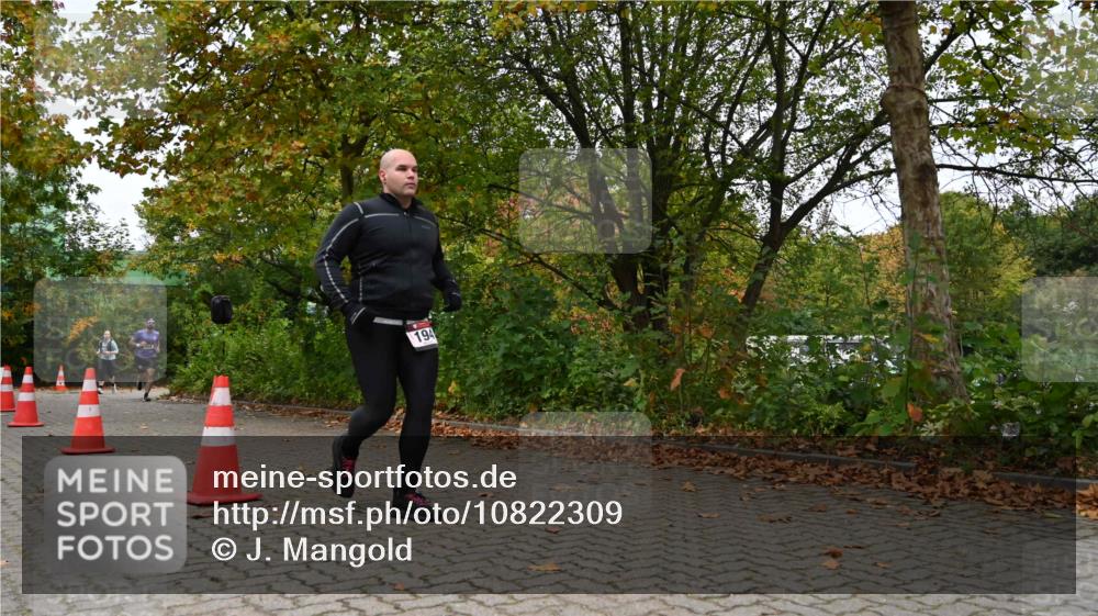 11.10.2026 - Bramfelder Halbmarathon 2026 J. Mangold http://msf.ph/oto/10822309 11.10.2026 10:13:45 Laufen 194, 439 meine-sportfotos.de