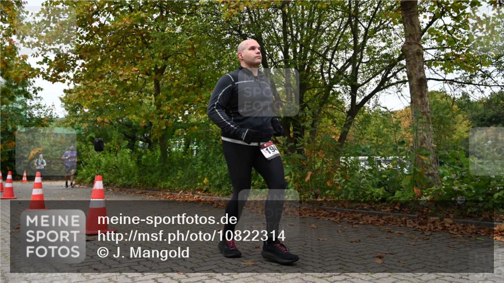 11.10.2026 - Bramfelder Halbmarathon 2026 J. Mangold http://msf.ph/oto/10822314 11.10.2026 10:13:46 Laufen 194, 439 meine-sportfotos.de