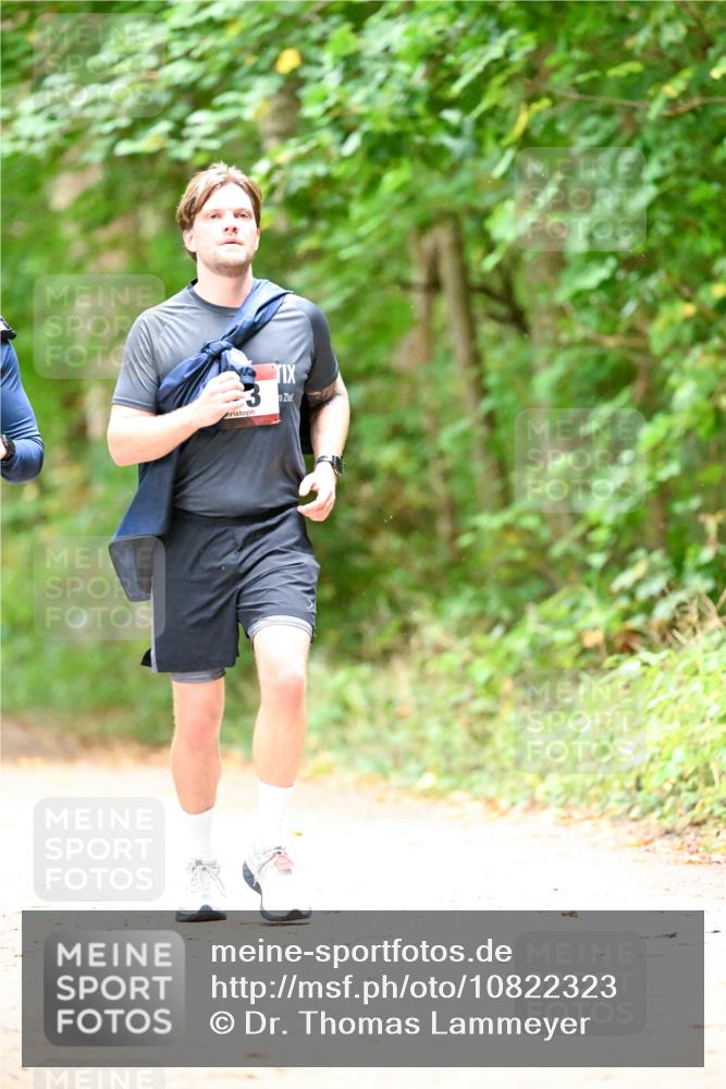 11.10.2026 - Bramfelder Halbmarathon 2026 Dr. Thomas Lammeyer http://msf.ph/oto/10822323 11.10.2026 10:33:59 Laufen  meine-sportfotos.de