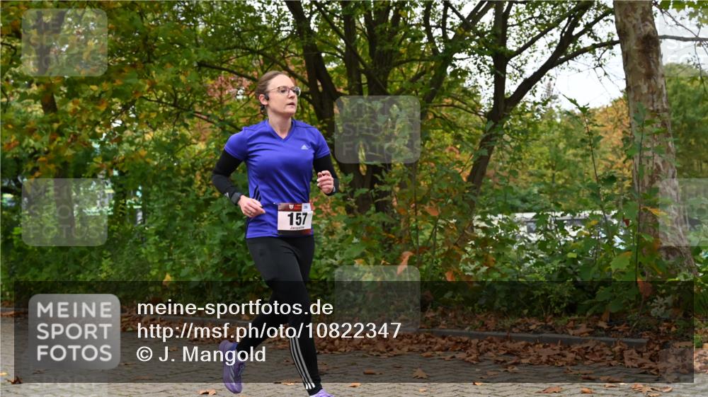11.10.2026 - Bramfelder Halbmarathon 2026 J. Mangold http://msf.ph/oto/10822347 11.10.2026 10:14:08 Laufen 157, 327 meine-sportfotos.de