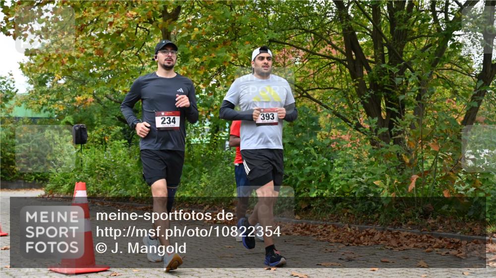 11.10.2026 - Bramfelder Halbmarathon 2026 J. Mangold http://msf.ph/oto/10822354 11.10.2026 10:14:13 Laufen 157, 234, 393, 422 meine-sportfotos.de