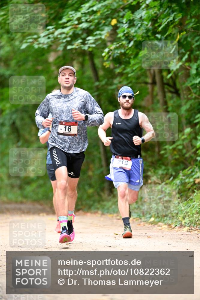 11.10.2026 - Bramfelder Halbmarathon 2026 Dr. Thomas Lammeyer http://msf.ph/oto/10822362 11.10.2026 10:34:12 Laufen 16 meine-sportfotos.de