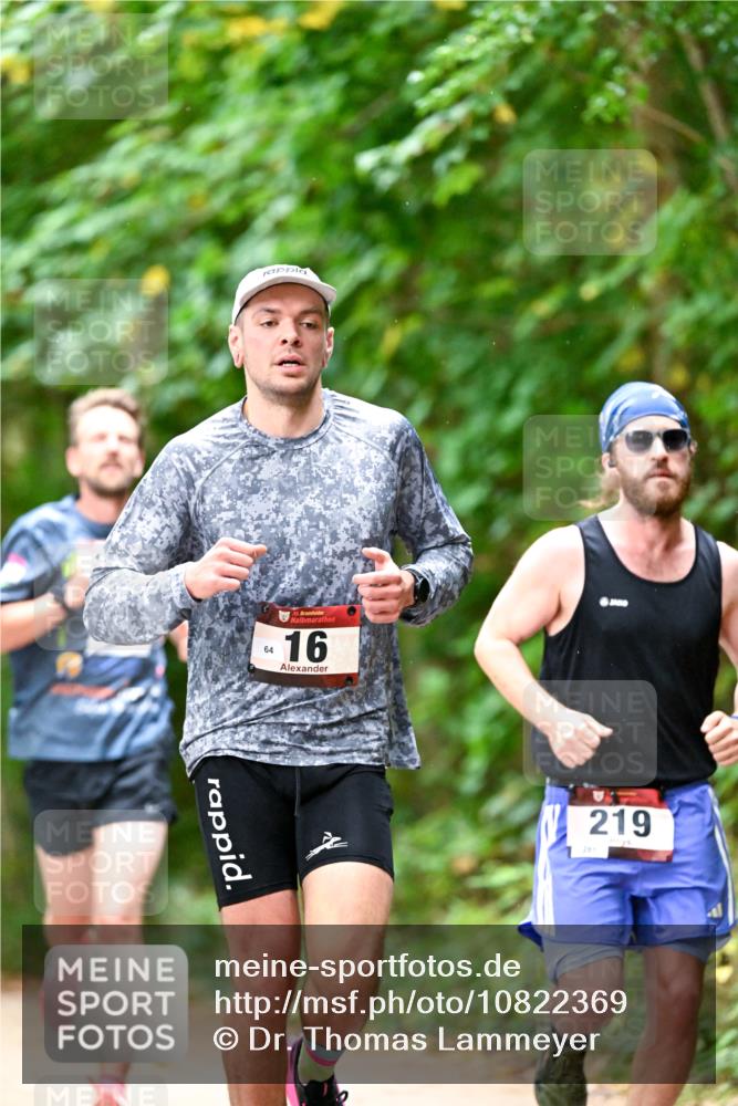 11.10.2026 - Bramfelder Halbmarathon 2026 Dr. Thomas Lammeyer http://msf.ph/oto/10822369 11.10.2026 10:34:14 Laufen 64, 5, 16, 219, 281 meine-sportfotos.de