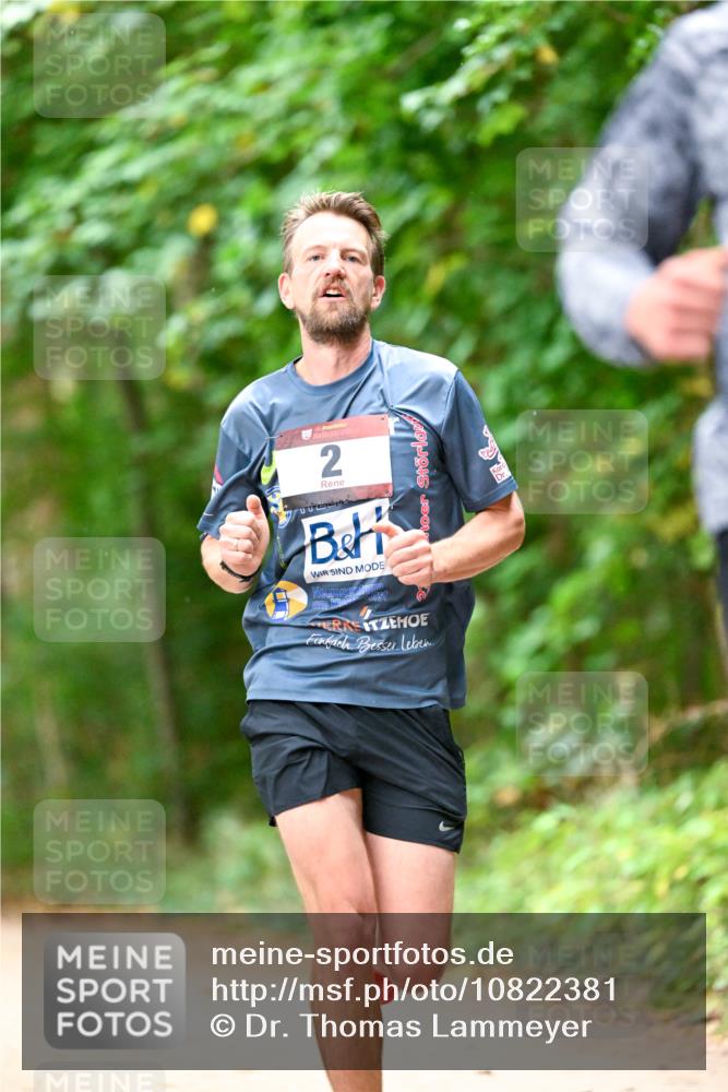 11.10.2026 - Bramfelder Halbmarathon 2026 Dr. Thomas Lammeyer http://msf.ph/oto/10822381 11.10.2026 10:34:15 Laufen 15, 2 meine-sportfotos.de