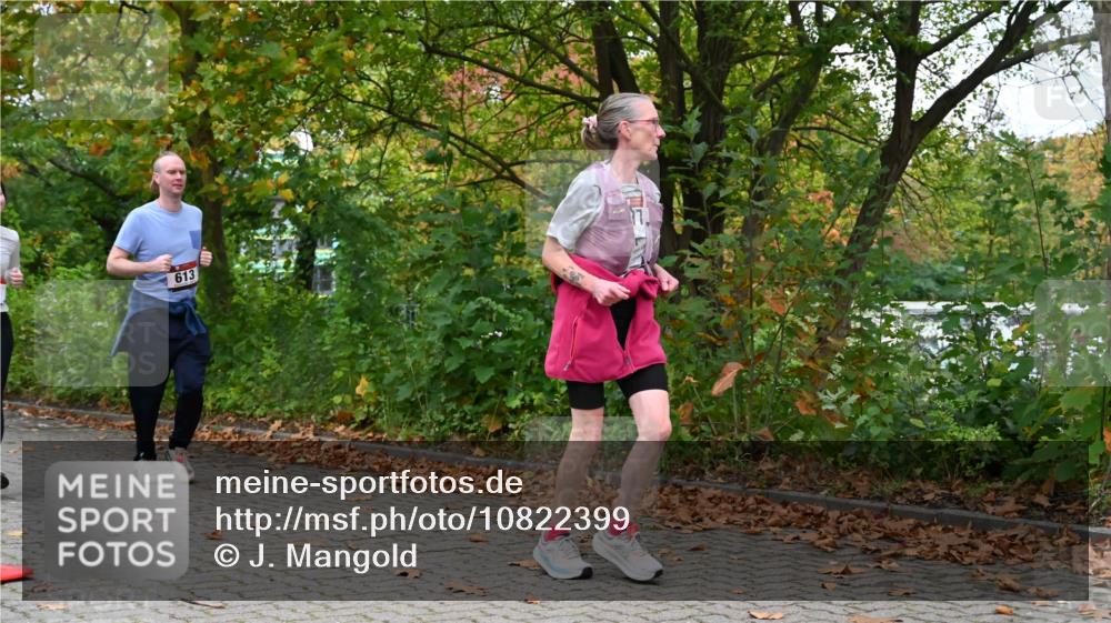 11.10.2026 - Bramfelder Halbmarathon 2026 J. Mangold http://msf.ph/oto/10822399 11.10.2026 10:15:35 Laufen 53, 354, 590, 613, 778 meine-sportfotos.de