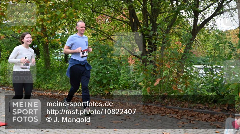 11.10.2026 - Bramfelder Halbmarathon 2026 J. Mangold http://msf.ph/oto/10822407 11.10.2026 10:15:36 Laufen 53, 354, 590, 613, 778 meine-sportfotos.de
