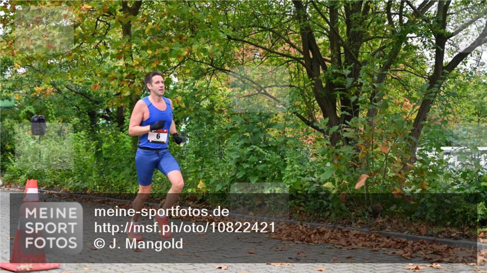 11.10.2026 - Bramfelder Halbmarathon 2026 J. Mangold http://msf.ph/oto/10822421 11.10.2026 10:15:46 Laufen 6 meine-sportfotos.de