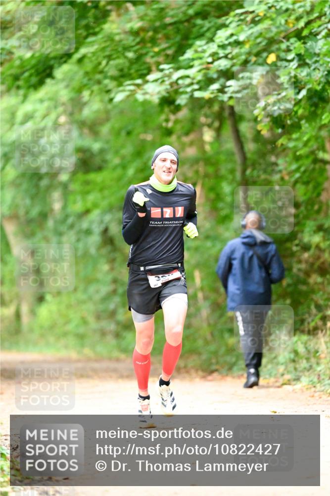 11.10.2026 - Bramfelder Halbmarathon 2026 Dr. Thomas Lammeyer http://msf.ph/oto/10822427 11.10.2026 10:34:33 Laufen 267 meine-sportfotos.de