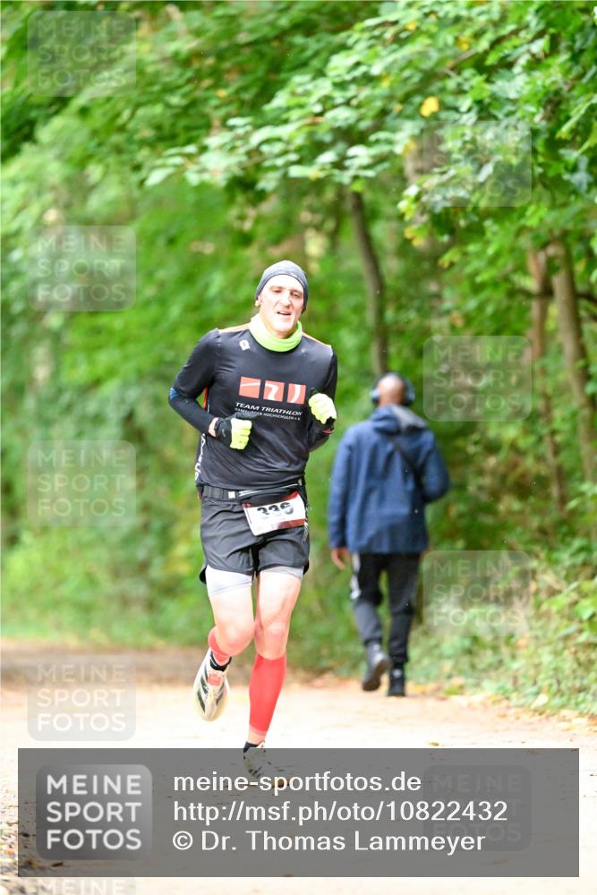 11.10.2026 - Bramfelder Halbmarathon 2026 Dr. Thomas Lammeyer http://msf.ph/oto/10822432 11.10.2026 10:34:33 Laufen 225 meine-sportfotos.de