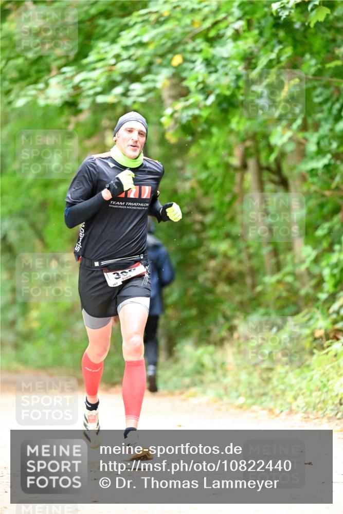 11.10.2026 - Bramfelder Halbmarathon 2026 Dr. Thomas Lammeyer http://msf.ph/oto/10822440 11.10.2026 10:34:34 Laufen 390, 267 meine-sportfotos.de