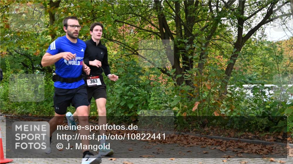 11.10.2026 - Bramfelder Halbmarathon 2026 J. Mangold http://msf.ph/oto/10822441 11.10.2026 10:16:39 Laufen 191, 363 meine-sportfotos.de