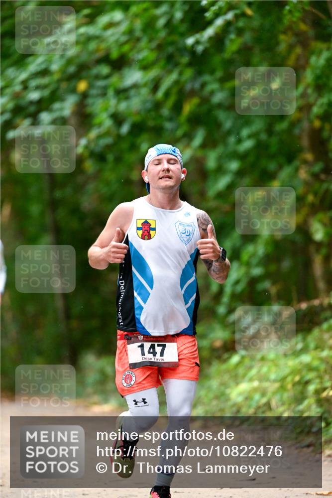 11.10.2026 - Bramfelder Halbmarathon 2026 Dr. Thomas Lammeyer http://msf.ph/oto/10822476 11.10.2026 10:35:00 Laufen 147 meine-sportfotos.de