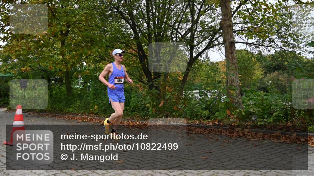 11.10.2026 - Bramfelder Halbmarathon 2026 J. Mangold http://msf.ph/oto/10822499 11.10.2026 10:17:42 Laufen 496, 568, 820 meine-sportfotos.de